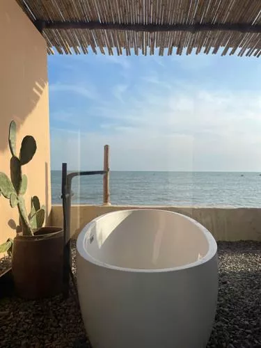 Seaside Mui Ne Hotel phòng sạch sẽ | View biển đẹp và giá rẻ